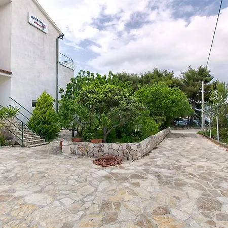 Teddy Bear דירה טרוגיר